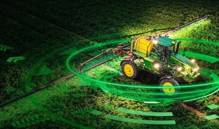 Maquinaria agrícola conectada: cada pasada por el campo genera y transmite datos